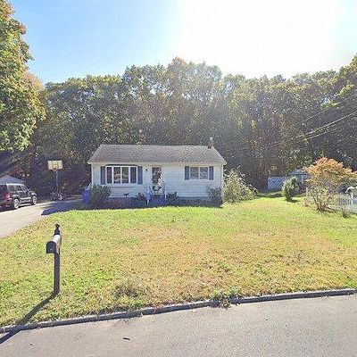 39 Mackenzie Rd, Waterford, CT 06385