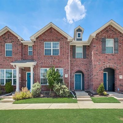 3913 Hometown Blvd, Forney, TX 75126