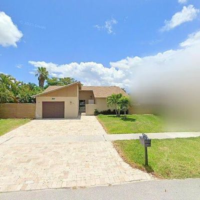 3996 Nw 1 St Pl, Deerfield Beach, FL 33442