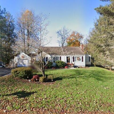 4 Brookdale Ln, Brookfield, CT 06804