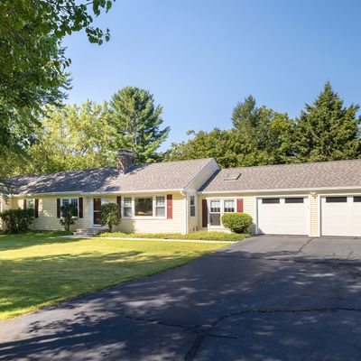 4 Ranch Rd, Woodbridge, CT 06525