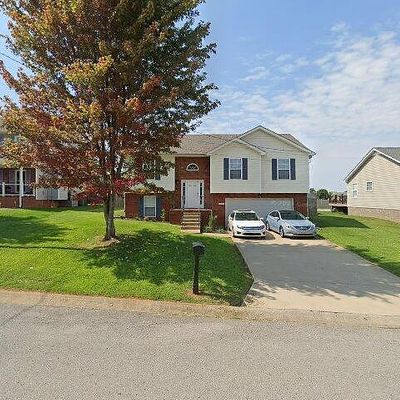 3398 Bradfield Dr, Clarksville, TN 37042