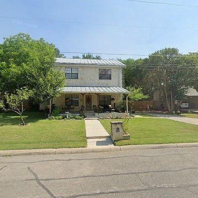 340 James St, Boerne, TX 78006