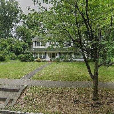 35 High St, Montclair, NJ 07042