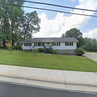 350 W Wilson Ave, Mooresville, NC 28115