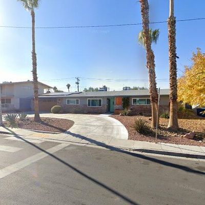 3543 Algonquin Dr, Las Vegas, NV 89169