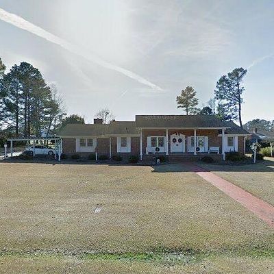 418 E Quinn St, Beulaville, NC 28518