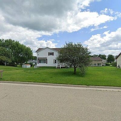 418 Ridge Rd, Juneau, WI 53039