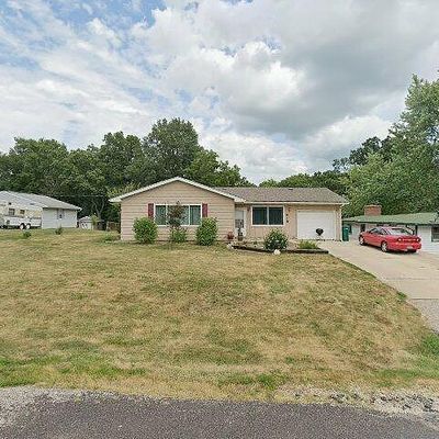 419 Peach St, Washington, IL 61571