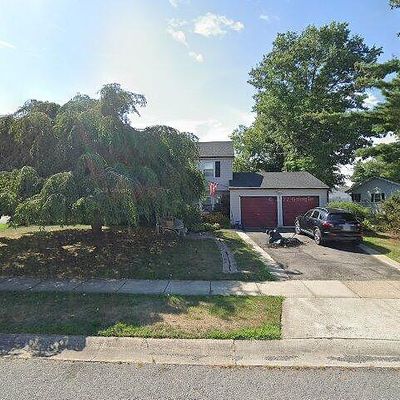 42 Gilman Ln, Willingboro, NJ 08046