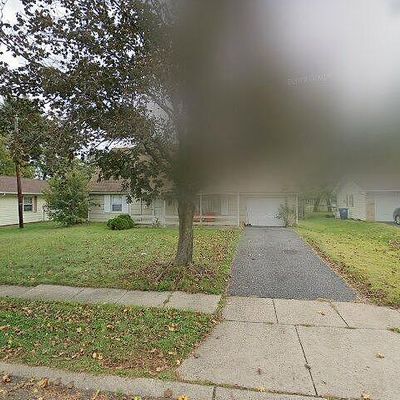 42 Hampton Ln, Willingboro, NJ 08046