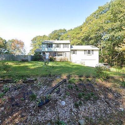 420 Queen Lake Rd, Phillipston, MA 01331