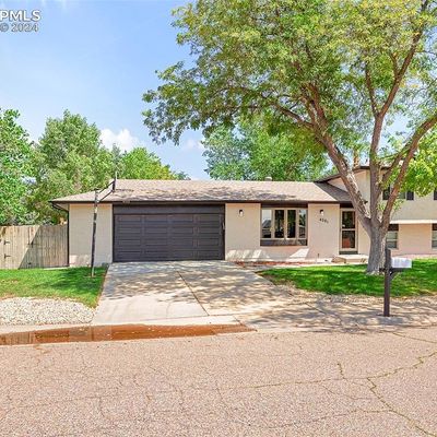 4201 Blueflax Dr, Pueblo, CO 81001