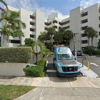 4201 N Ocean Dr #304, Hollywood, FL 33019