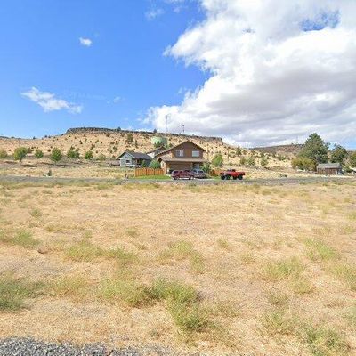 421 Little Lake Rd, Maupin, OR 97037