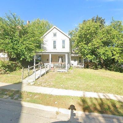 425 Hill St, Dubuque, IA 52001