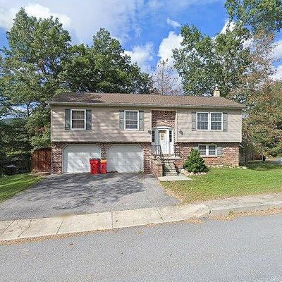 43 Liberty Dr, Mount Holly Springs, PA 17065