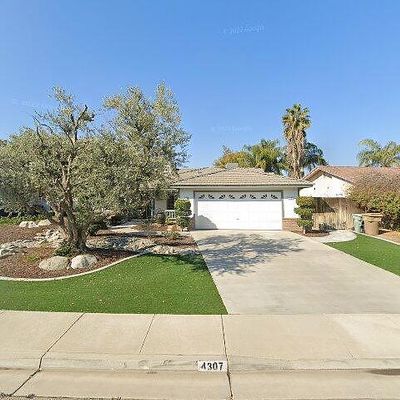 4307 Himalayas Dr, Bakersfield, CA 93312