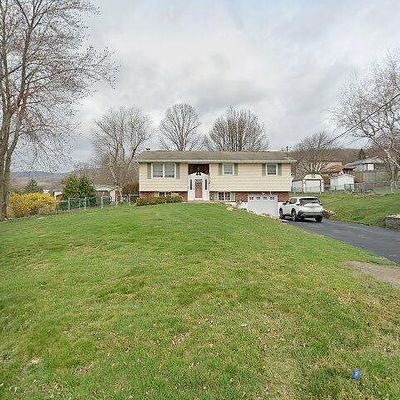 431 Delaware Ave, Peckville, PA 18452