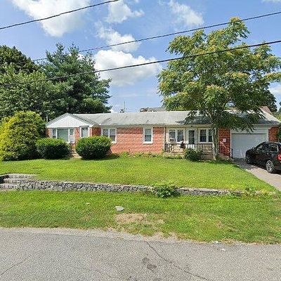 44 N Williams St, Johnston, RI 02919