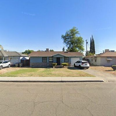 4427 Kenmore Dr S, Fresno, CA 93703