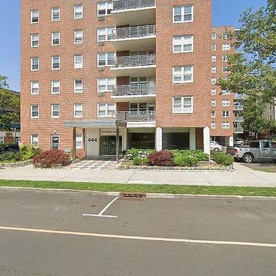 444 Bedford Street #1 E, Stamford, CT 06901