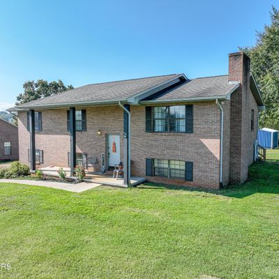 445 Foss Rd, Maryville, TN 37801