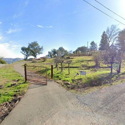 4504 Parker Hill Rd, Santa Rosa, CA 95404