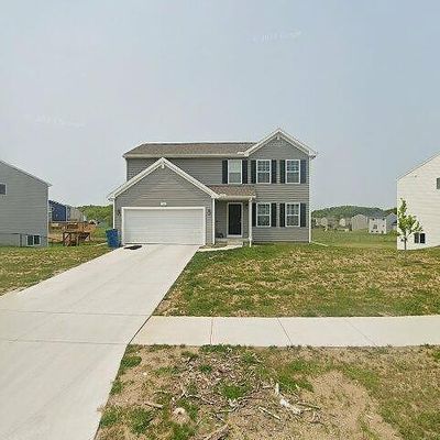 451 Oak View Dr, Middleville, MI 49333