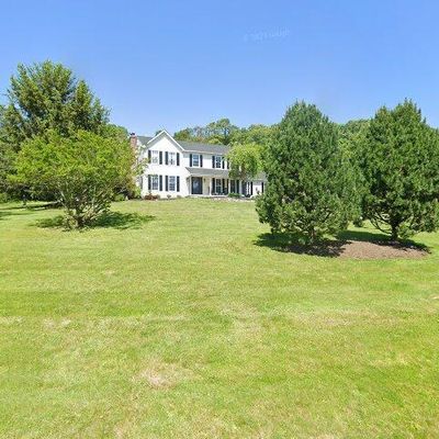 4550 Overlook Cir, Doylestown, PA 18902