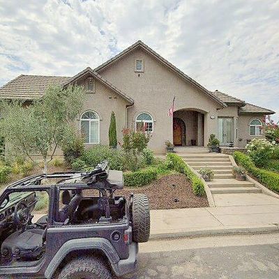 456 Harvard Ave, Clovis, CA 93612