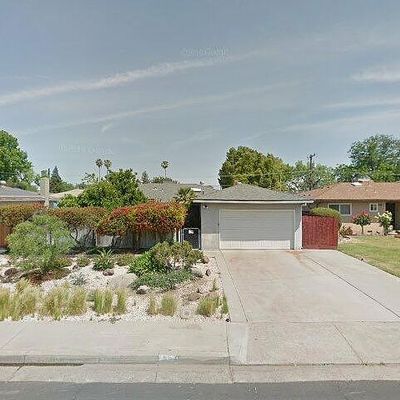 457 W Keats Ave, Clovis, CA 93612