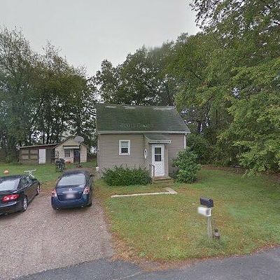 46 Fairview St, Ludlow, MA 01056