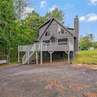 40 Brookfield Road, Lake Ariel, PA 18436