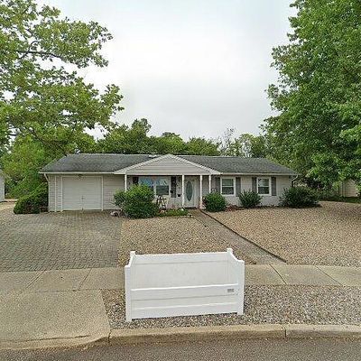 40 Tulsa Dr, Barnegat, NJ 08005