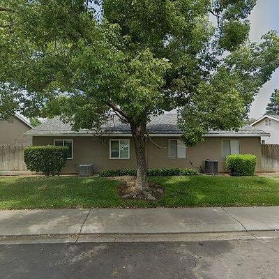 4000 Fara Biundo Dr, Modesto, CA 95355