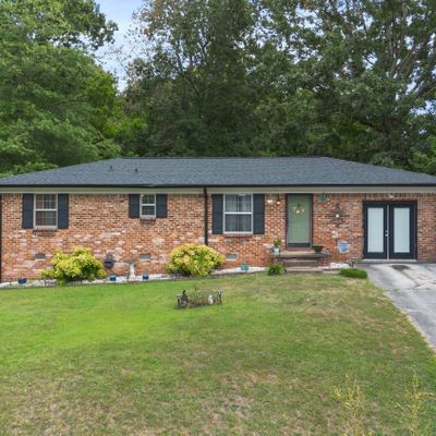 4012 E Freedom Cir, Ooltewah, TN 37363