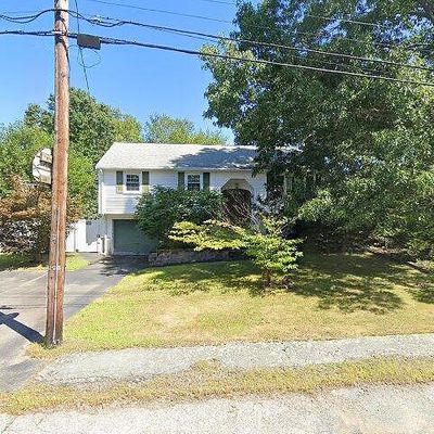 41 Winding Way, Rockland, MA 02370