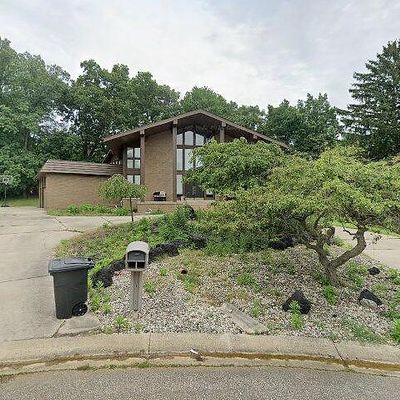 4994 Lake Bluff Rd, West Bloomfield, MI 48323