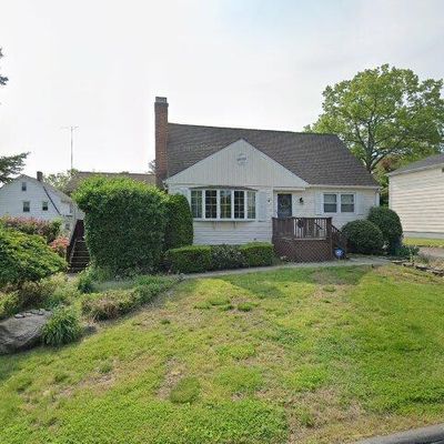 5 Alice Pl, Trumbull, CT 06611