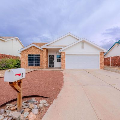 5 Apache Plume Rd, Los Lunas, NM 87031