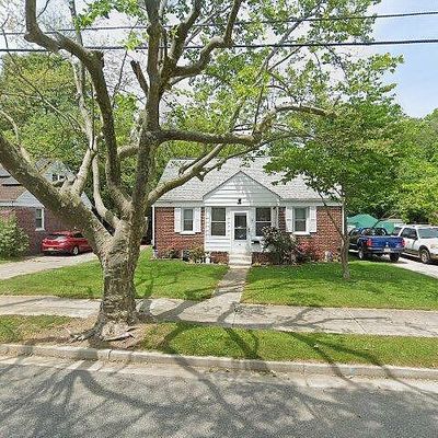 5 Dixie Dr, Penns Grove, NJ 08069