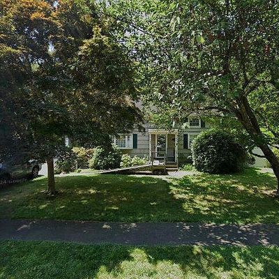 5 Michael St, Norwalk, CT 06854