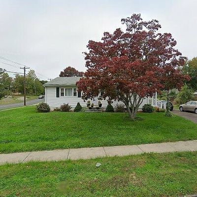 5 Milhaven Dr, West Haven, CT 06516