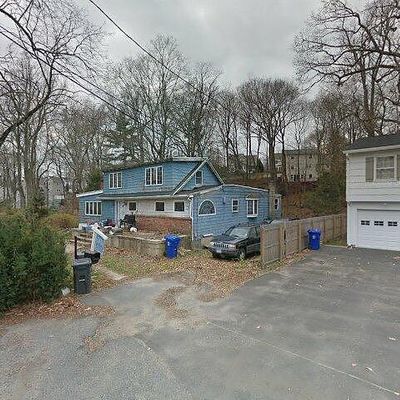 5 Mckendry Ct, Norwalk, CT 06853