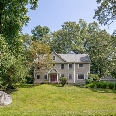 5 Vale Rd, Brookfield, CT 06804