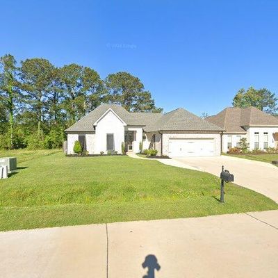 5048 House Sparrow Dr, Madisonville, LA 70447