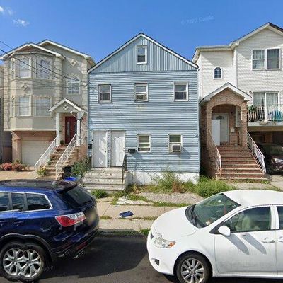 51 Geneva St, Elizabethport, NJ 07206