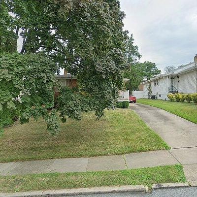 518 Broadview Rd, Upper Darby, PA 19082