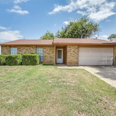 5201 Keller Cir, The Colony, TX 75056